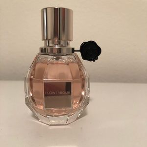 Viktor & Rolf Makeup - Viktor & Rolf Flowerbomb Viktor & Rolf Makeup - Viktor & Rolf Flowerbomb